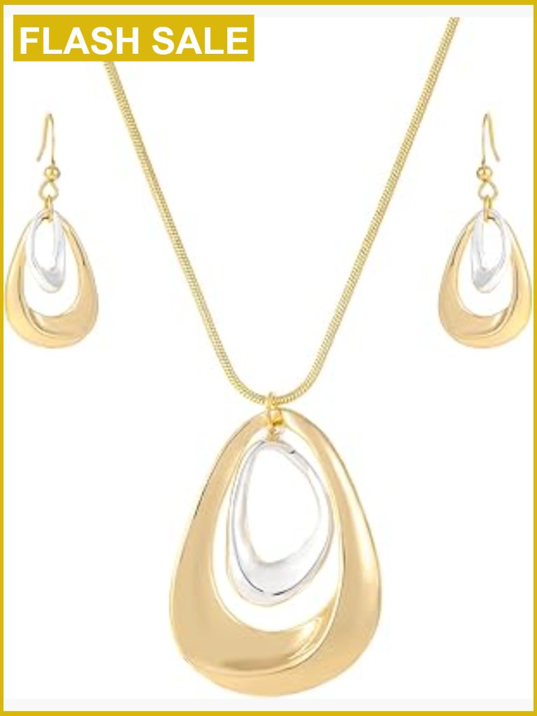 Gold Plated Teardrop Pendant Necklace Set With Dangle Earrings